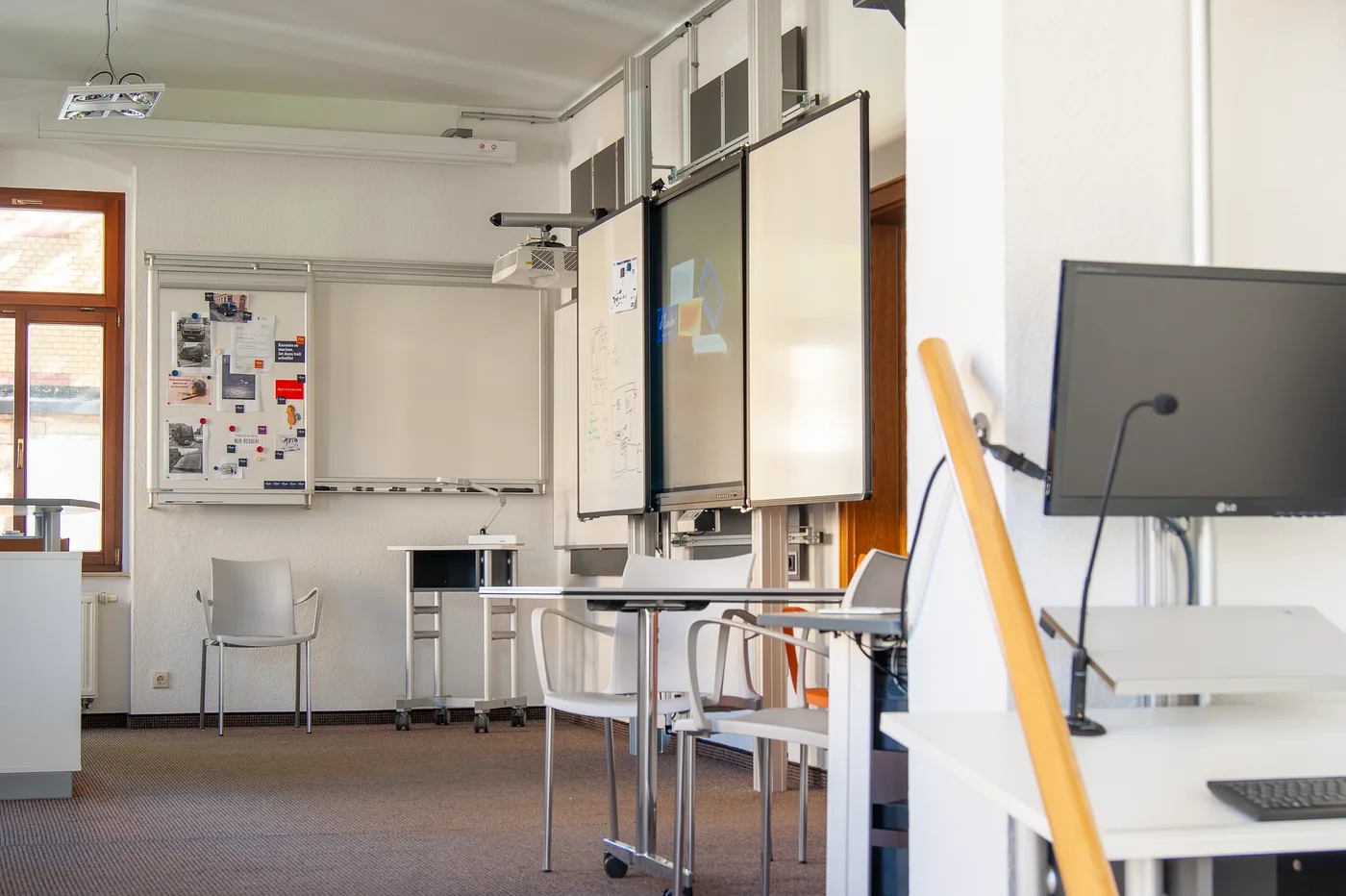 Kolleginnen und Kollegen bei d'Bomba concept im Einsatz